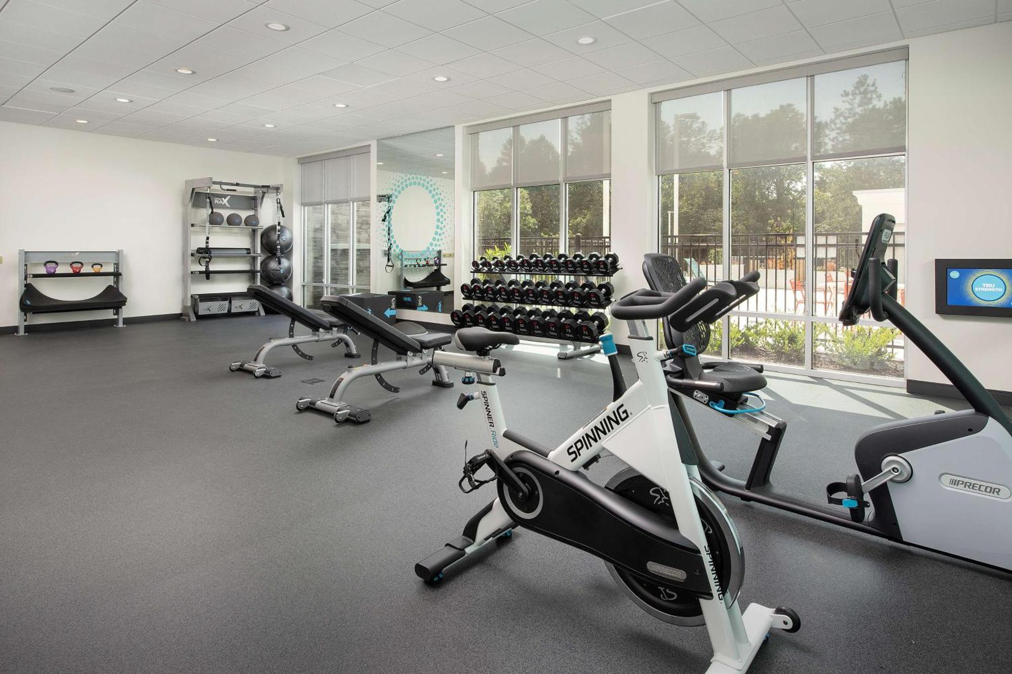 Tru By Hilton Charlotte Airport Lake Pointe מראה חיצוני תמונה