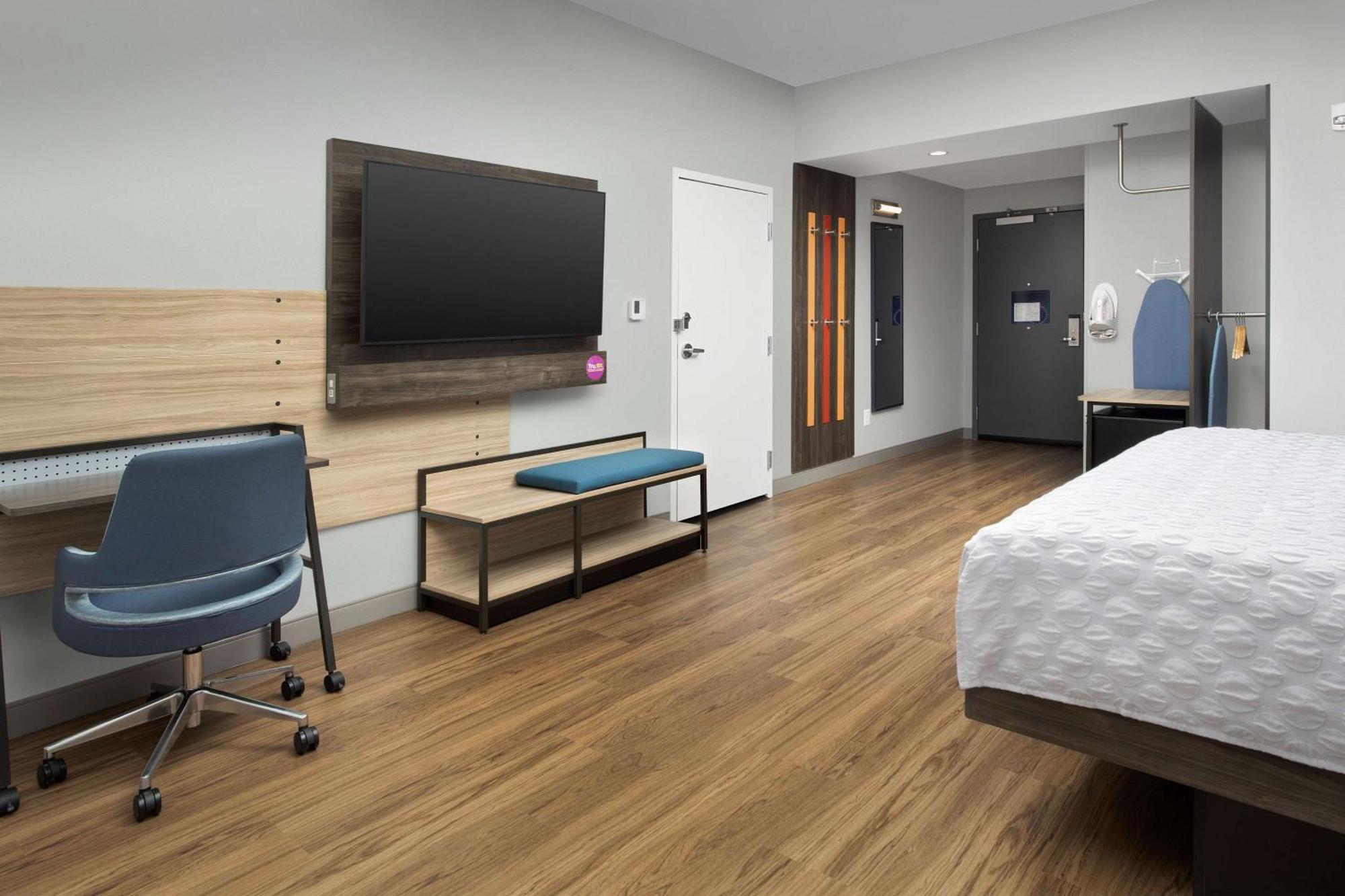 Tru By Hilton Charlotte Airport Lake Pointe מראה חיצוני תמונה